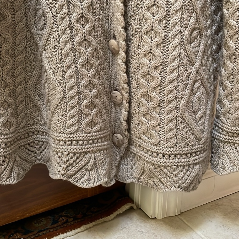Aran Craft Merino Wool Button Front Scalloped Cardigan Sweater Sz XS - Picture 4 of 7